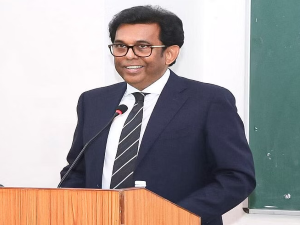 un-body-lauds-consumer-affairs-secretary-rohit-singh